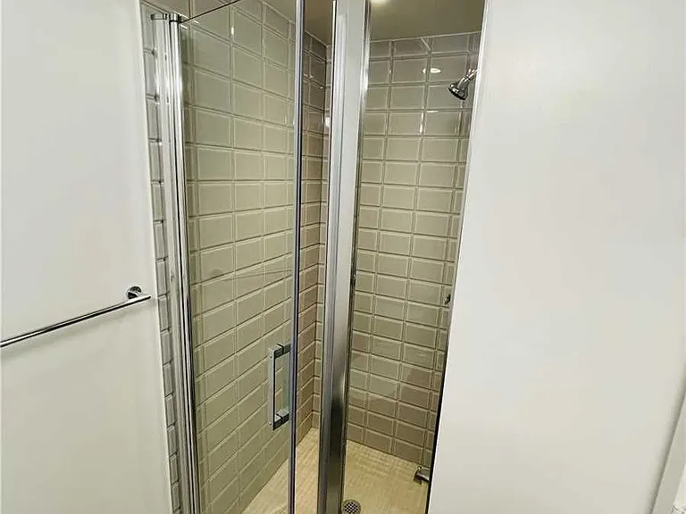 203 College St #2305 — Photo 7