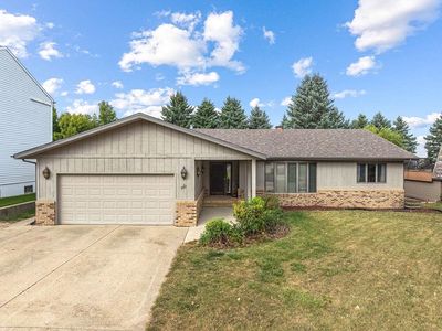 1412 11th St SW, Minot, ND, 58701