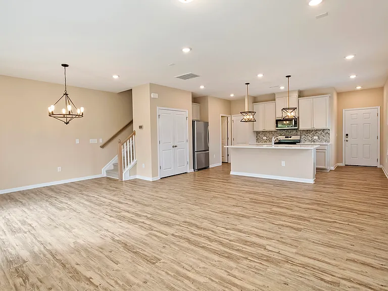 210 Adobe Pl — Photo 19