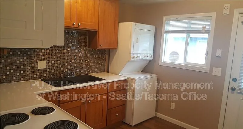 2 bed, 1.0 bath, 650 sqft, $1,550 — Photo 2