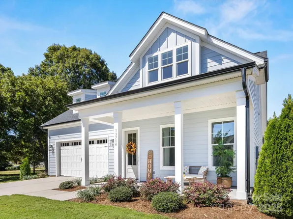 13714 Tranquil Day Dr, Matthews, NC 28105