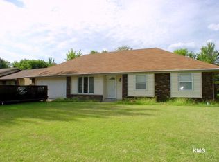 2783 W Maplewood St, Springfield, MO 65807