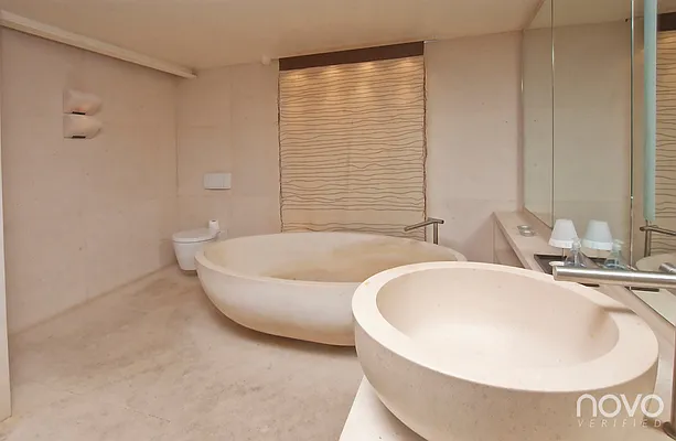 Sold by NOVO | media 42