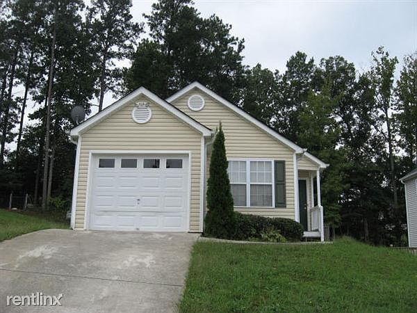 1025 Abercorn Way 001