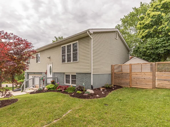1805 N Franklin Ct, Ann Arbor, MI 48103