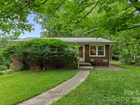 53 Merion Dr, Asheville, NC 28806