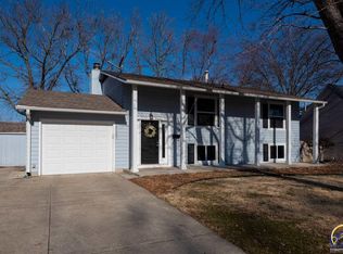 3107 SW Mulvane St, Topeka, KS 66611