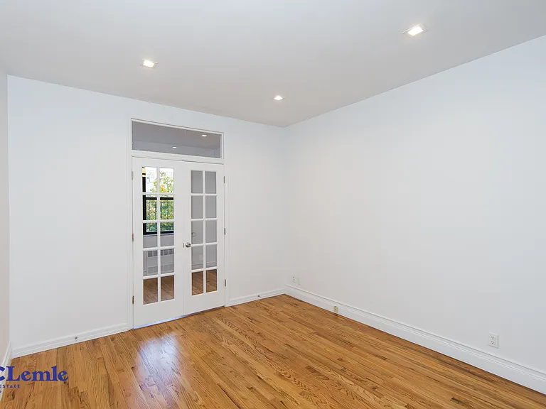 505 E 88th St #3RE — Photo 4