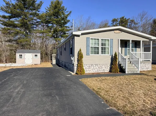 9 Commodore Dr, Biddeford, ME 04005