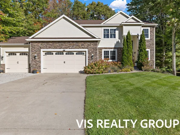 16259 W Willow Dr, Spring Lake, MI 49456