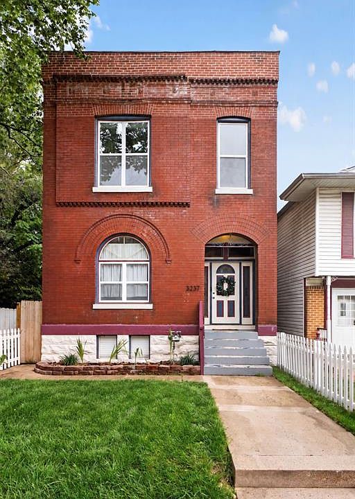1st image of 3237 California Ave
