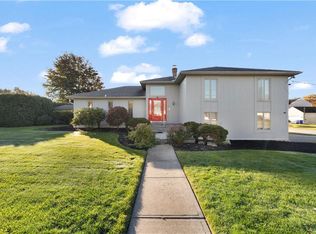 18 Carriage Way, North Providence, RI 02904