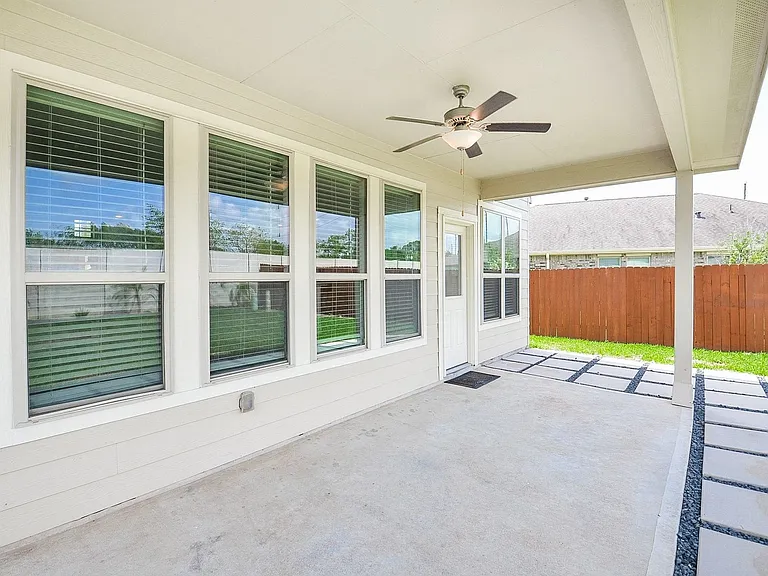3820 Vista Grove Ct — Photo 25