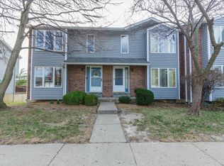 1660 Forest Hills Dr #H, Saint Charles, MO 63303