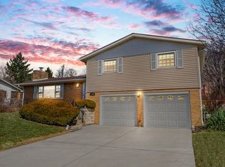 2714 Preston Dr, Springfield, OH 45506