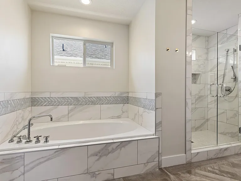 414 E 8800 S — Photo 20