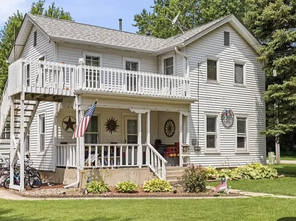 221 Castle St #2, Sandwich, IL 60548