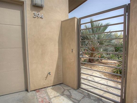 3rd image of 394 Los Altos Ave