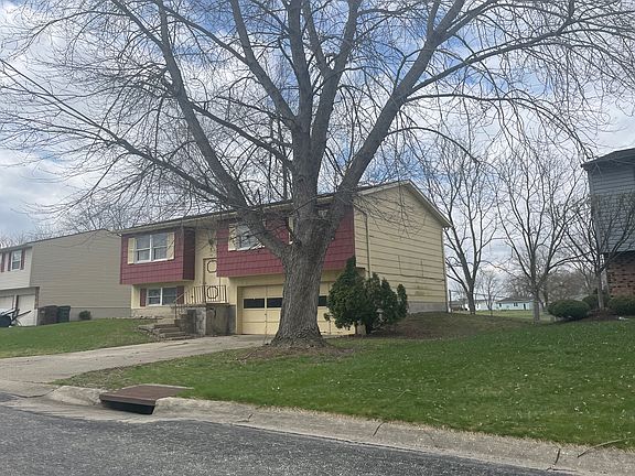 2nd image of 148 Lexington Farm Rd