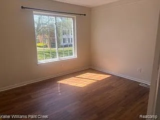 433 Fox Hills Dr S #5 — Photo 7