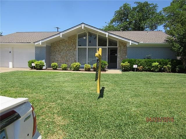 1st image of 7101 Corona Dr