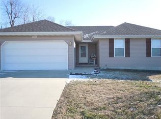 3986 W Portland St, Springfield, MO 65807