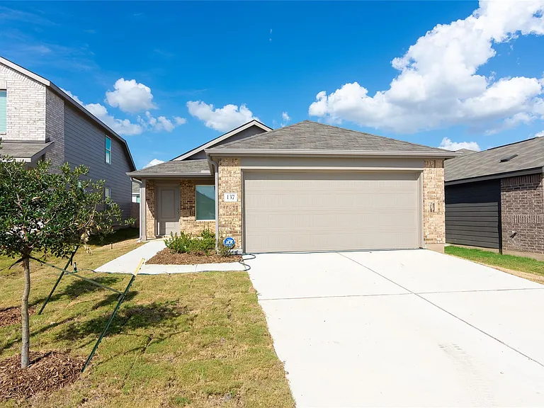 137 Starpacker Ln — Photo 3