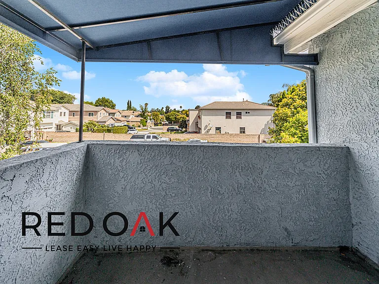 19310 Yolie Ln — Photo 32