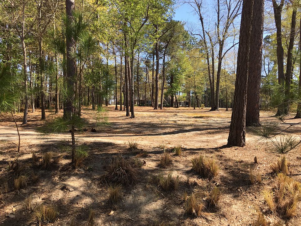 1st image of 704 W Pleasant Colony Dr