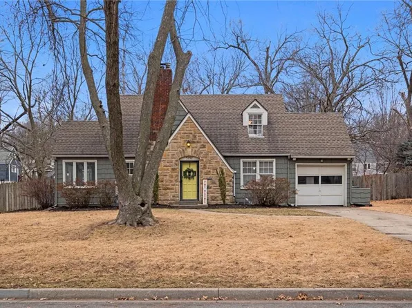 5152 Birch St, Roeland Park, KS 66205