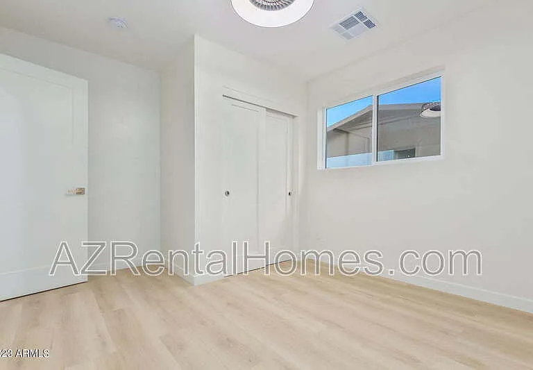 3005 N 81st Pl — Photo 28
