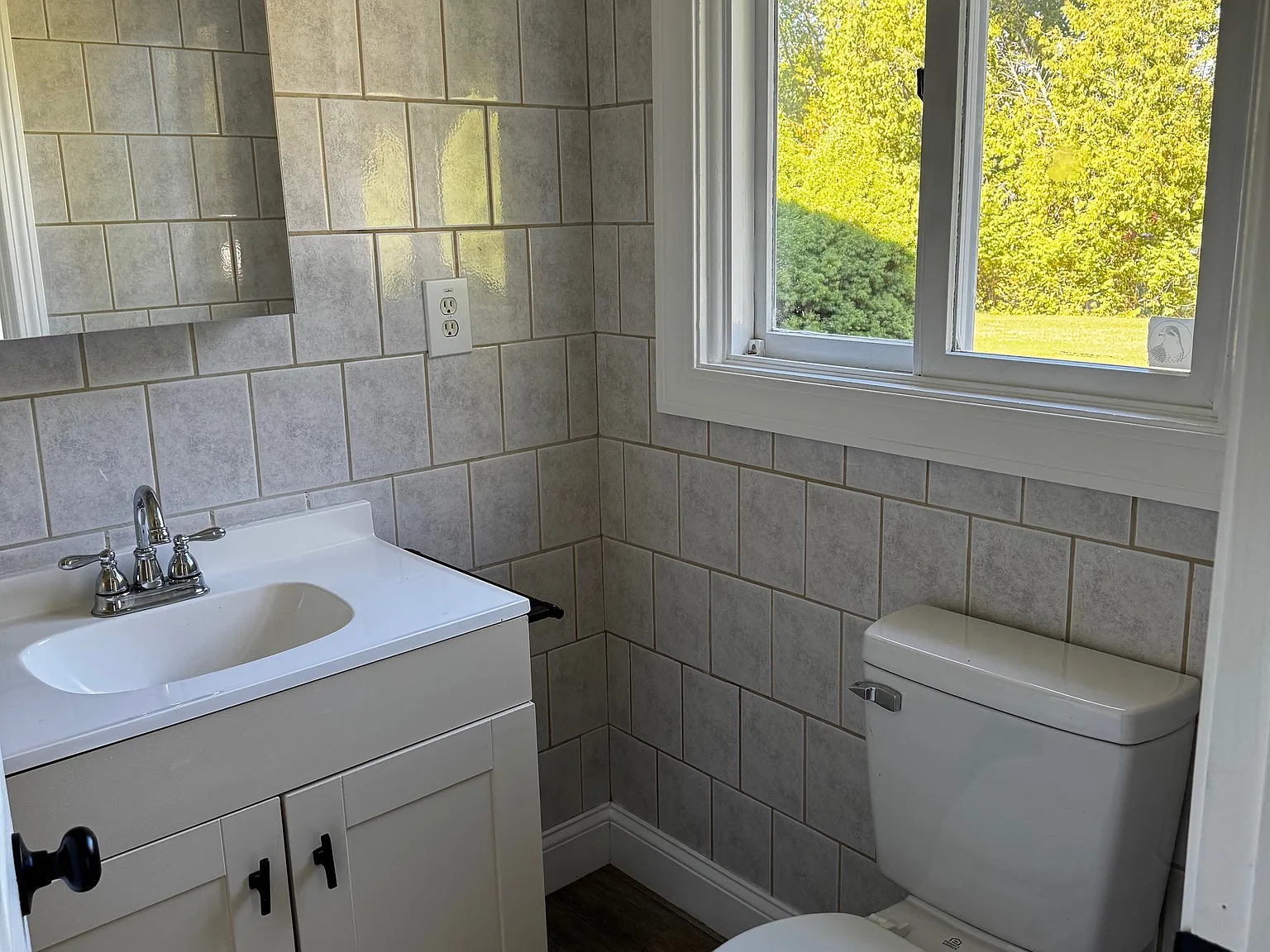 7 Gretchen Ln — Photo 2