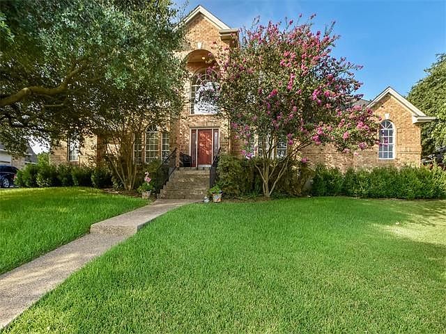 Home rests on a large .47 acre lot, on a quiet cul-de-sac in The Overlook at Jester.
