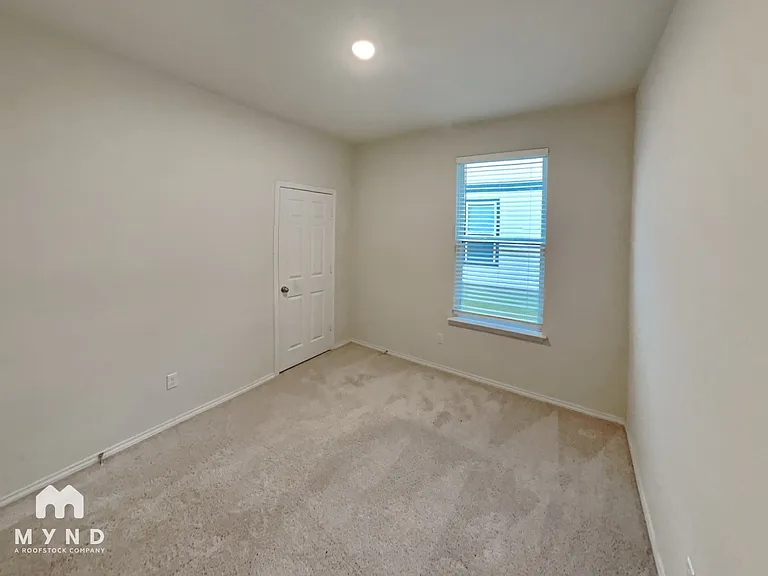 816 Beacon Hts — Photo 12