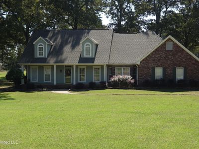 123 Oak Ridge Dr, Raymond, MS, 39154