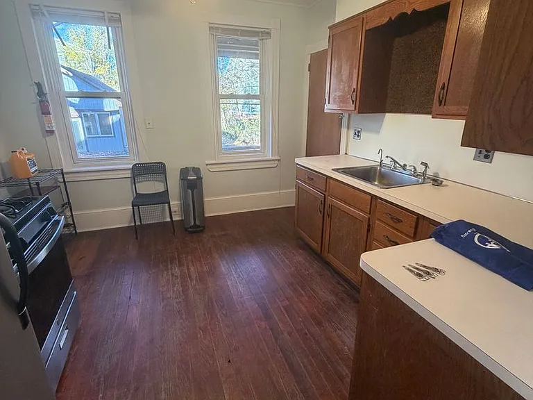 30 Prospect Ave — Photo 6