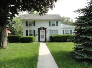 1355 S Grandview Ave, Dubuque, IA 52003