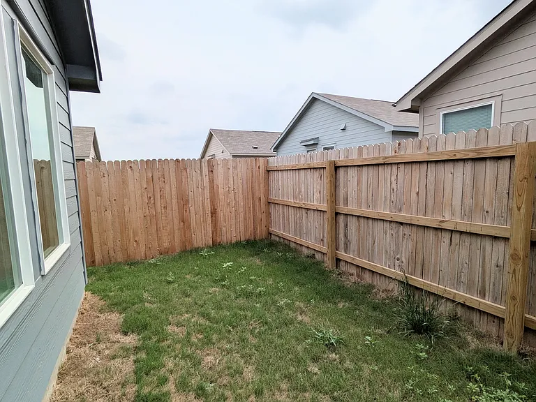 2448 Lost Creek Rd — Photo 21