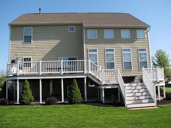 2-level composite deck