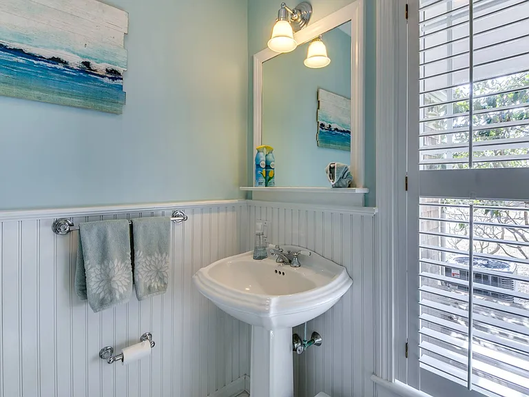 38 Fleming Rd — Photo 15