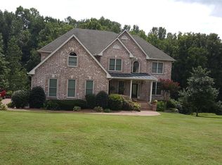 2032 Earl Pearce Cir, Mount Juliet, TN 37122