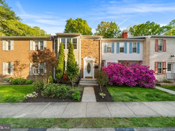 9117 Galbreth Ct, Springfield, VA 22153