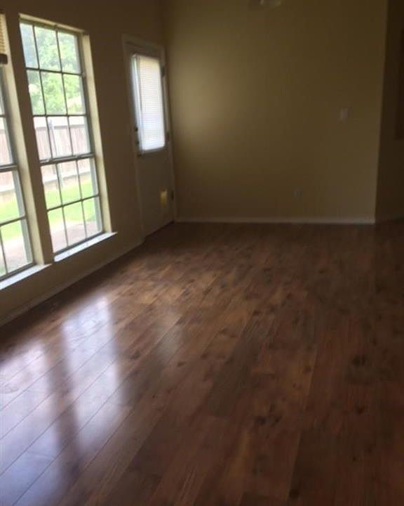 1st image of 8705 Weiser Dr #B