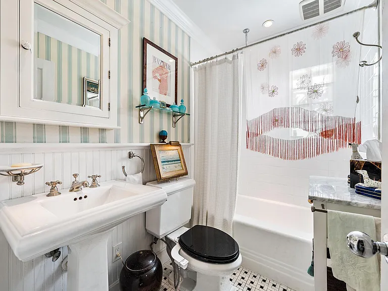 7704 Martin Ave — Photo 18