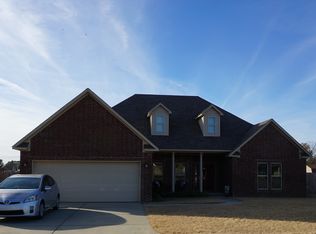 1815 Karen St, Wynne, AR 72396