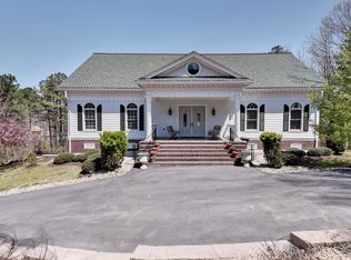 19207 High Bluff Ln, Barhamsville, VA