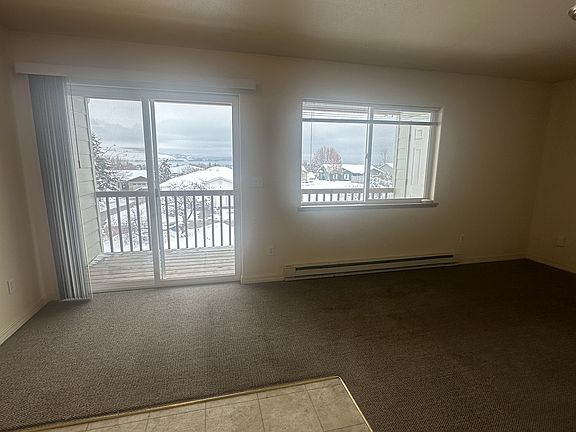 3rd image of 19 C Ave APT 4