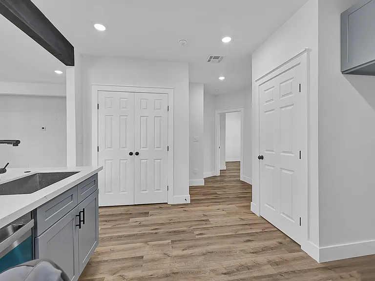 224 Everton St — Photo 14