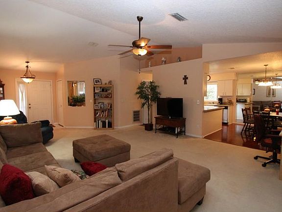 5th image of 2117 Friar Tuck Ln