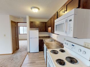 137 N. Hyland, Ames, IA 50014